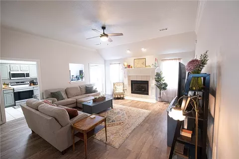 214 Shane Dr, Centerton, AR 72719 photo 2