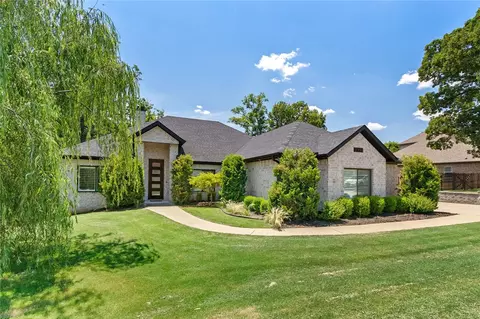 3800 Oakbrooke Ave, Bentonville, AR 72712