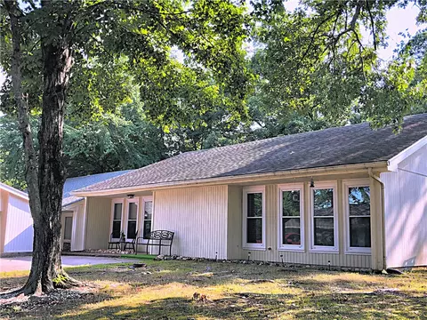 3 Mellor Ln, Bella Vista, AR 72715
