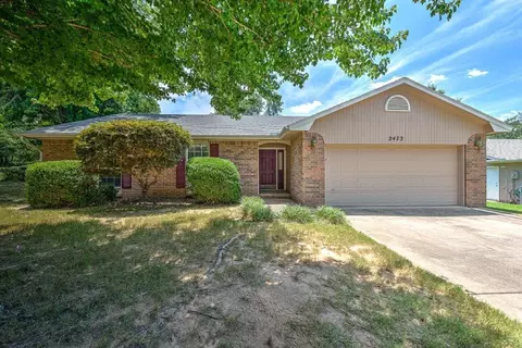 2473 W Arthur Hart St, Fayetteville, AR 72703
