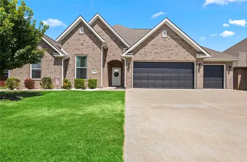 5706 Garnet Dr, Springdale, AR 72764