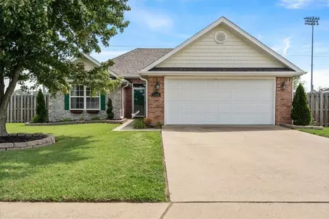 1598 St Claire St, Pea Ridge, AR 72751