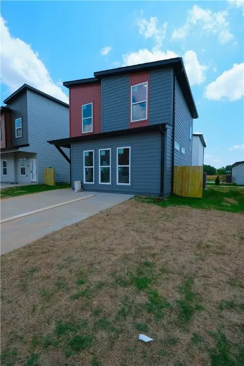 931 Ventnor Ave, Centerton, AR 72719