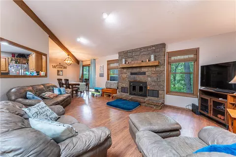 2 Nottingham Dr, Bella Vista, AR 72715