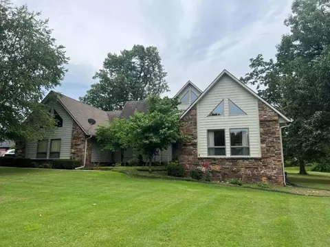 4355 Falcon Rd, Springdale, AR 72762