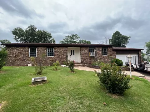 3315 Ridge Rd, Siloam Springs, AR 72761