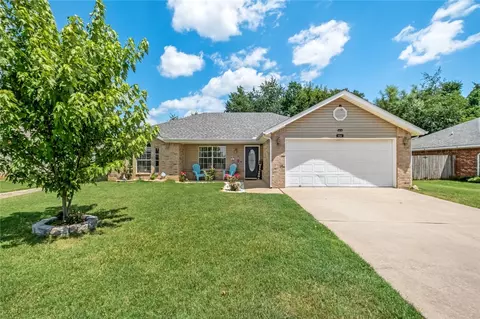 700 Patty Ln, Centerton, AR 72719