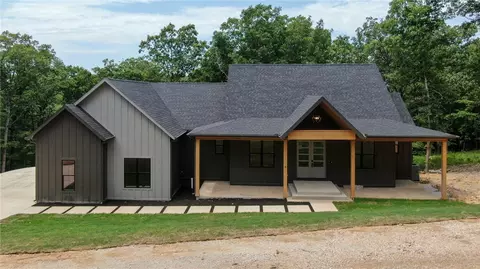 4 Harwell Ln, Bella Vista, AR 72714