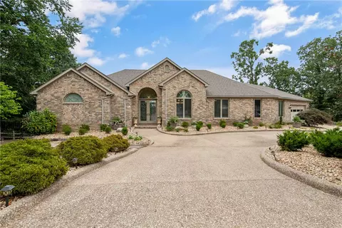 32 Ledbetter Ln, Bella Vista, AR 72715