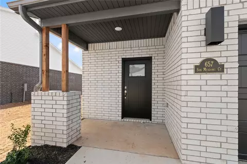 657 Sun Meadows Loop, Centerton, AR 72719 photo 2