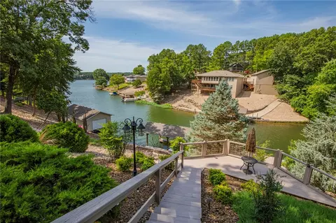 78 Kincardine Dr, Bella Vista, AR 72715
