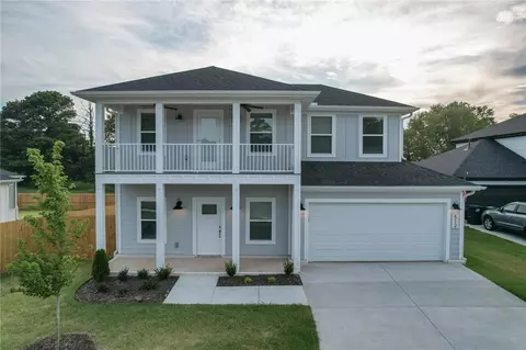 512 S 14th St, Rogers, AR 72758