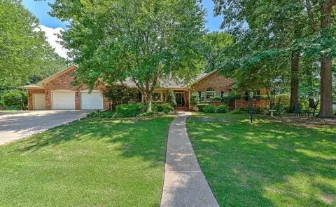 1804 S Indian Trail Dr, Rogers, AR 72758