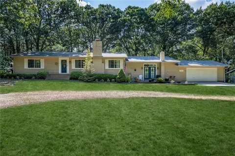 10945 Old Charley Rd, Gravette, AR 72736
