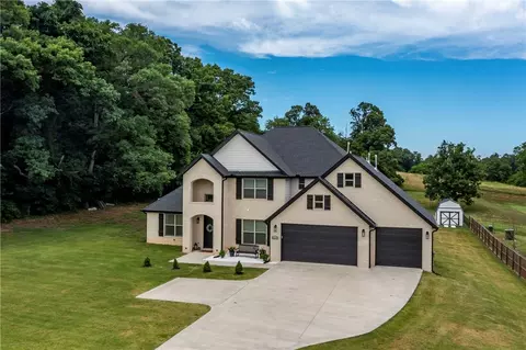 8365 W Pleasant Grove Rd, Bentonville, AR 72713