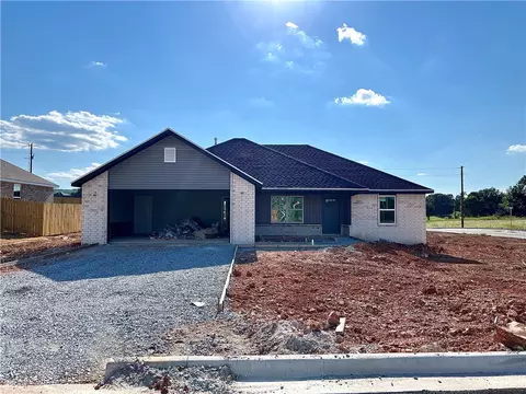 116 Presley Loop, Huntsville, AR 72740