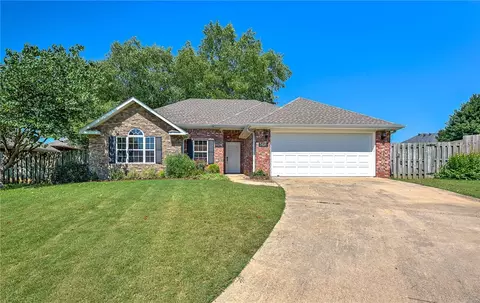 3436 Serviceberry Ln, Springdale, AR 72764