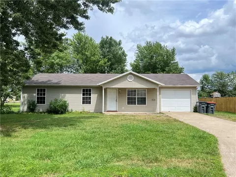 1320 Aspen Cir, Elkins, AR 72727