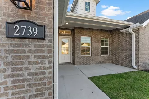 2739 S Angels Rd, Fayetteville, AR 72701