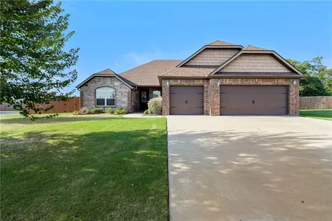 1404 SW Summerfield Ave, Bentonville, AR 72712