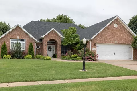 3186 Waterstone Dr, Fayetteville, AR 72764