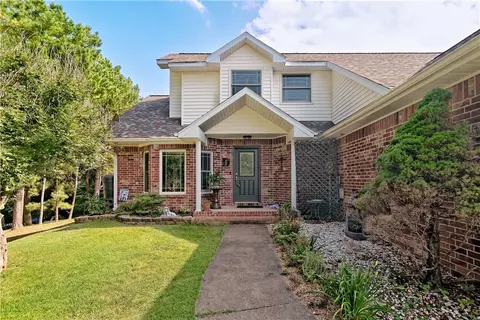 15665 Hickory Ln, Lowell, AR 72745