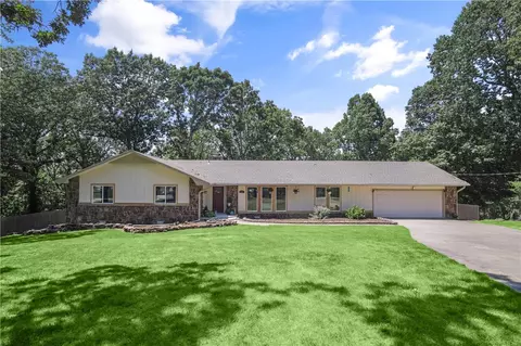 8187 Old White River Rd, Rogers, AR 72756