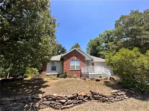 9 Hornby Ln, Bella Vista, AR 72714