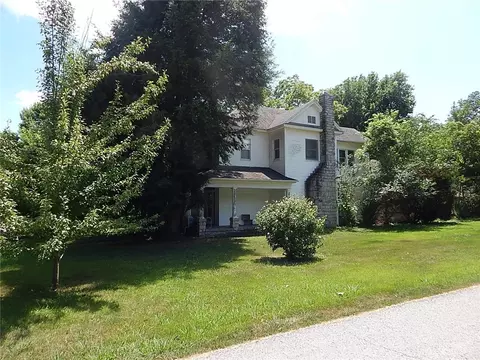 402 Huntsville St, Berryville, AR 72616