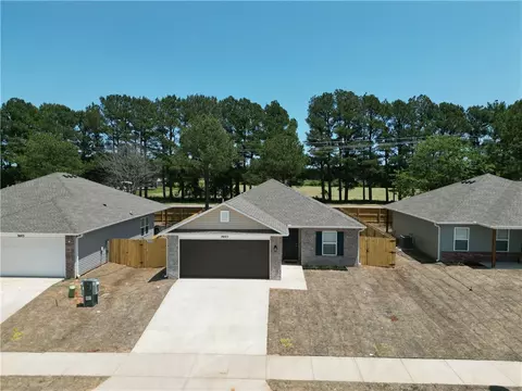 3609 S 3rd St, Rogers, AR 72758