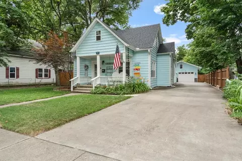 616 N 3rd St, Rogers, AR 72756