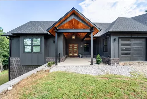 10754 Garland Mckee Rd, Prairie Grove, AR 72753