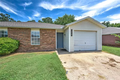 1656 N Boxley Ave, Fayetteville, AR 72704