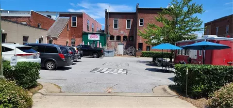 117 S Mount Olive St, Siloam Springs, AR 72761