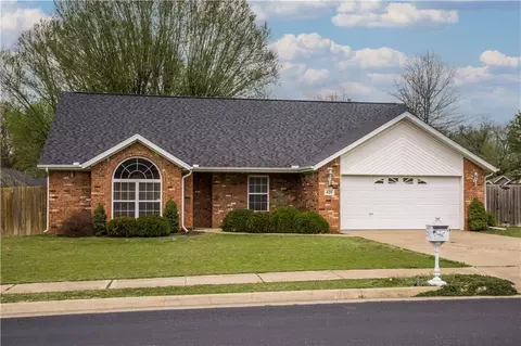 420 Hayden Ave, Lowell, AR 72745