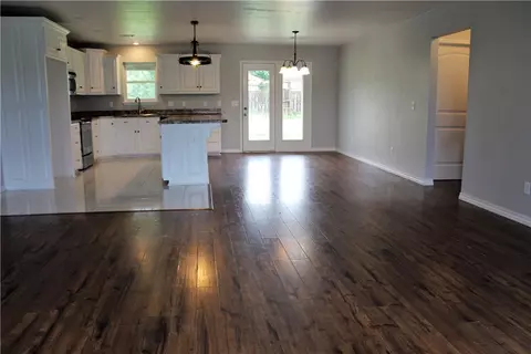 502 Eagle Dr, Gravette, AR 72736 photo 6