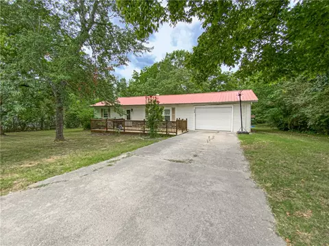 1208 Estes Ave, Yellville, AR 72687