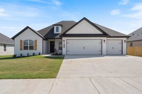 923 Budrio Ave, Tontitown, AR 72762