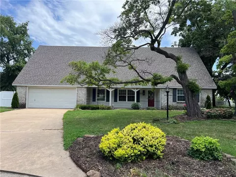 2701 W Sayre Ln, Rogers, AR 72758