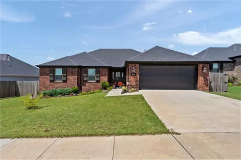 3086 E Calgary St, Fayetteville, AR 72701