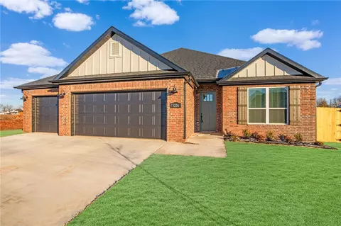 5206 SW Firethorn Ln, Bentonville, AR 72713