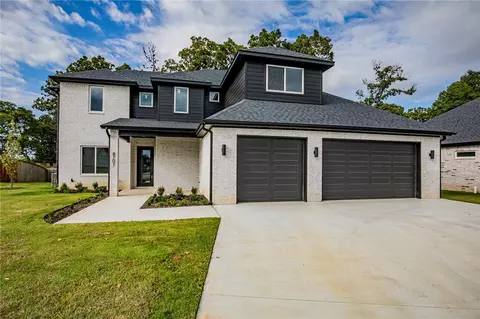8707 W Feathered Nest Run, Bentonville, AR 72713