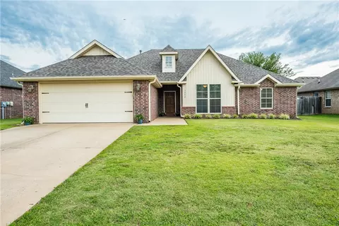 3202 SW Briar Creek Ave, Bentonville, AR 72712