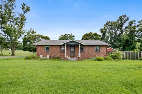 2122 S Pleasant Ridge Rd, Rogers, AR 72756