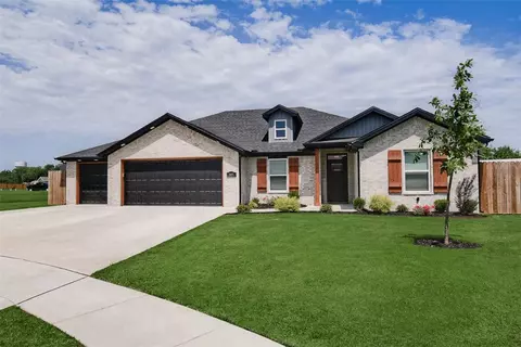 105 Duffy Ct, Gravette, AR 72736
