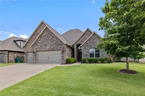 6530 W Coat Brg, Rogers, AR 72758