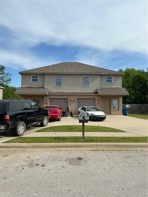 838 Baker Street Northwest, Gravette, AR 72736