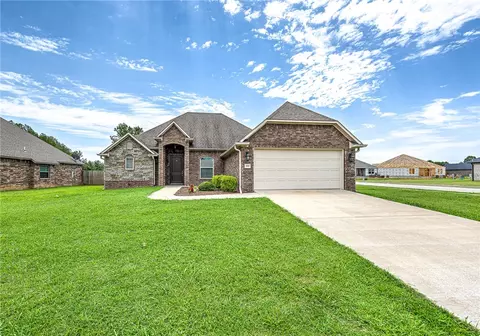 3969 Stonehenge Ave, Springdale, AR 72764