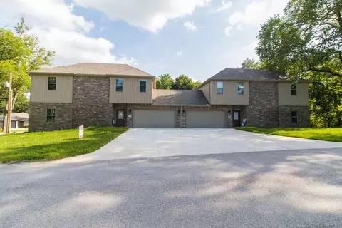 195 E 197 E 2nd St, Centerton, AR 72719