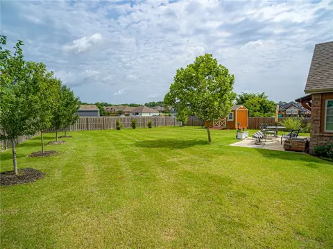 111 Sicily Dr, Centerton, AR 72719 photo 8